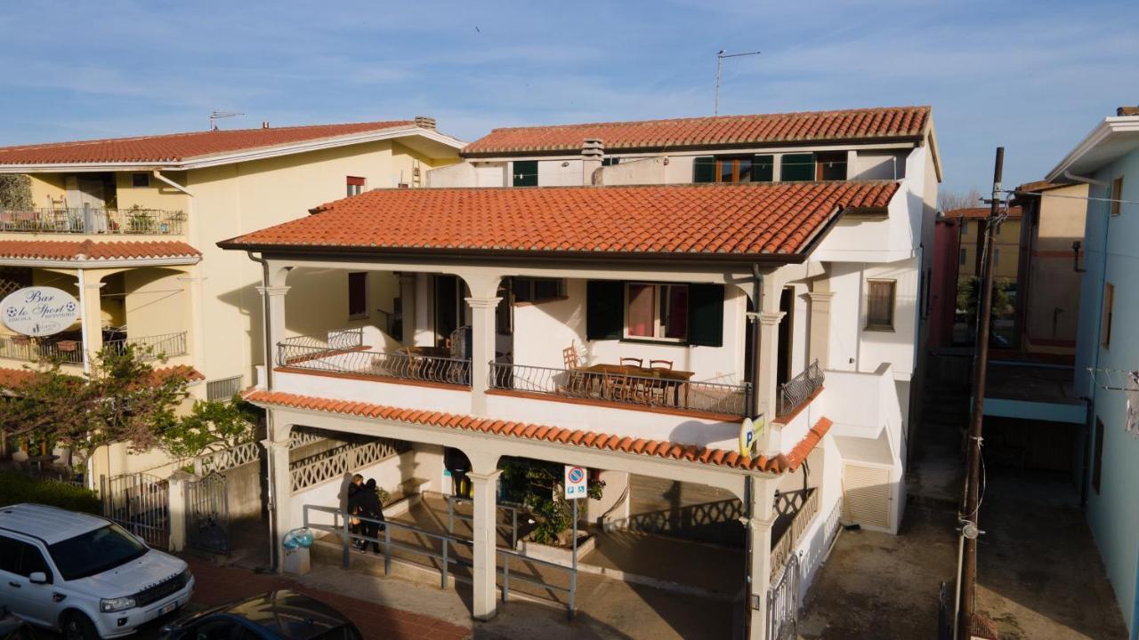 Apartament La Casa Di Tonia La Caletta Zewnętrze zdjęcie