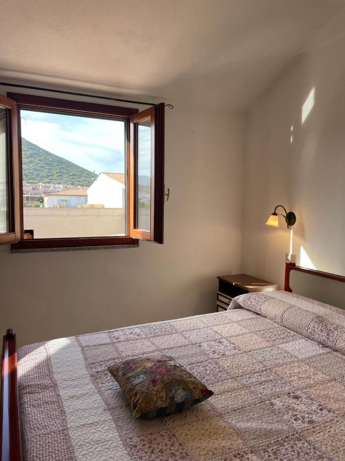 Apartament La Casa Di Tonia La Caletta Zewnętrze zdjęcie