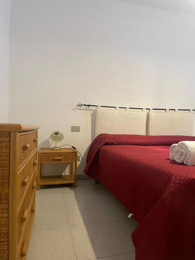 Apartament La Casa Di Tonia La Caletta Zewnętrze zdjęcie